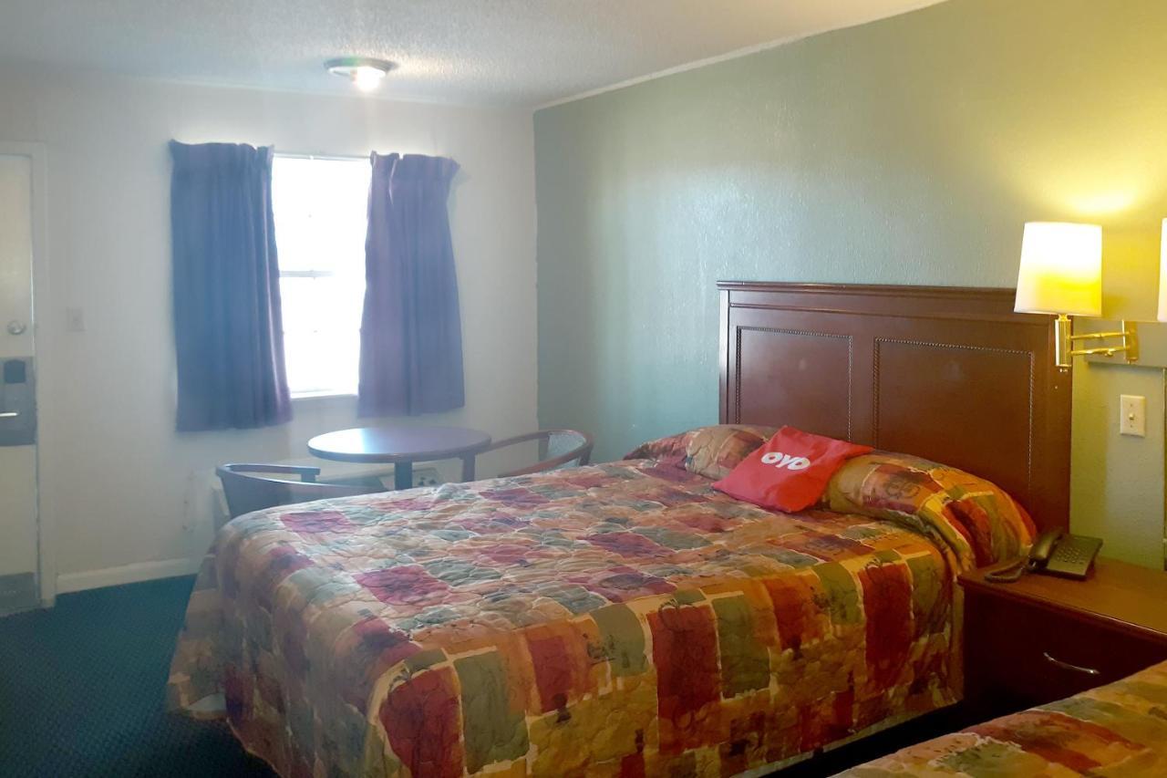 Rest Inn - Extended Stay, I-40 Airport, Wedding & Event Center Амарилло Экстерьер фото